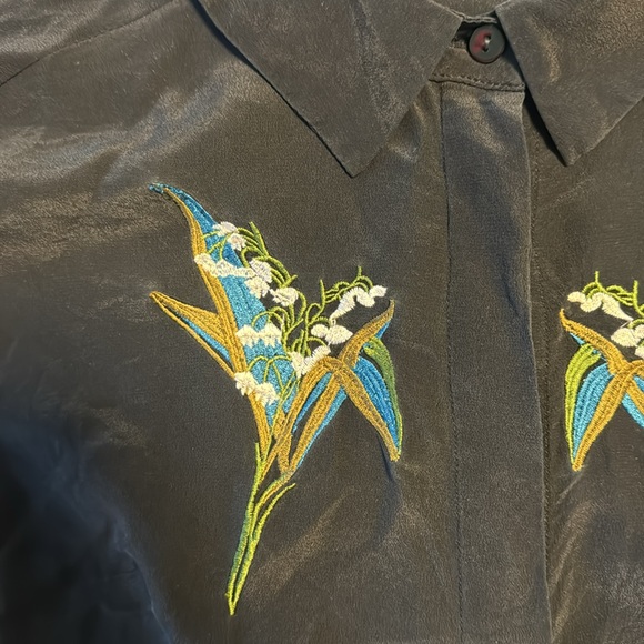 Black Silk Floral Print shirt - Picture 3 of 5